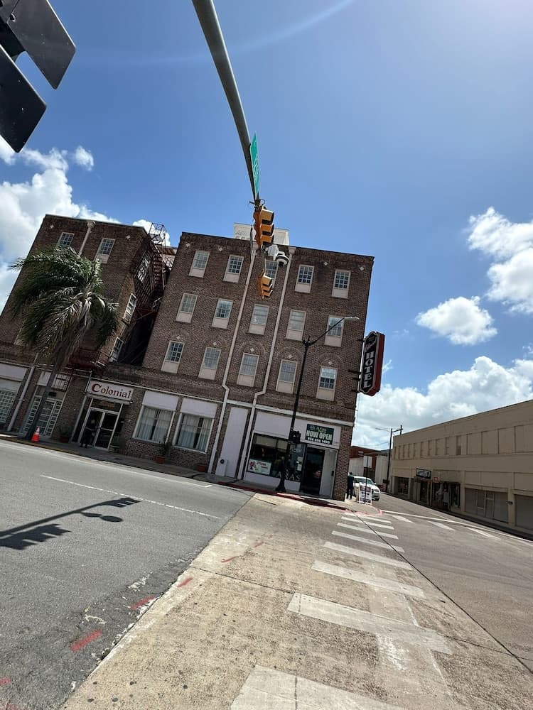 Hotel O Colonial Inn Brownsville Tx gallery photo in Brownsville, TX — image 11