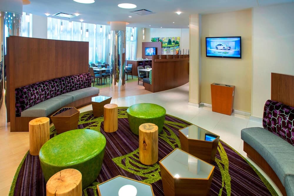 SpringHill Suites by Marriott New York Midtown Manhattan interior in New York, NY — gallery photo 2