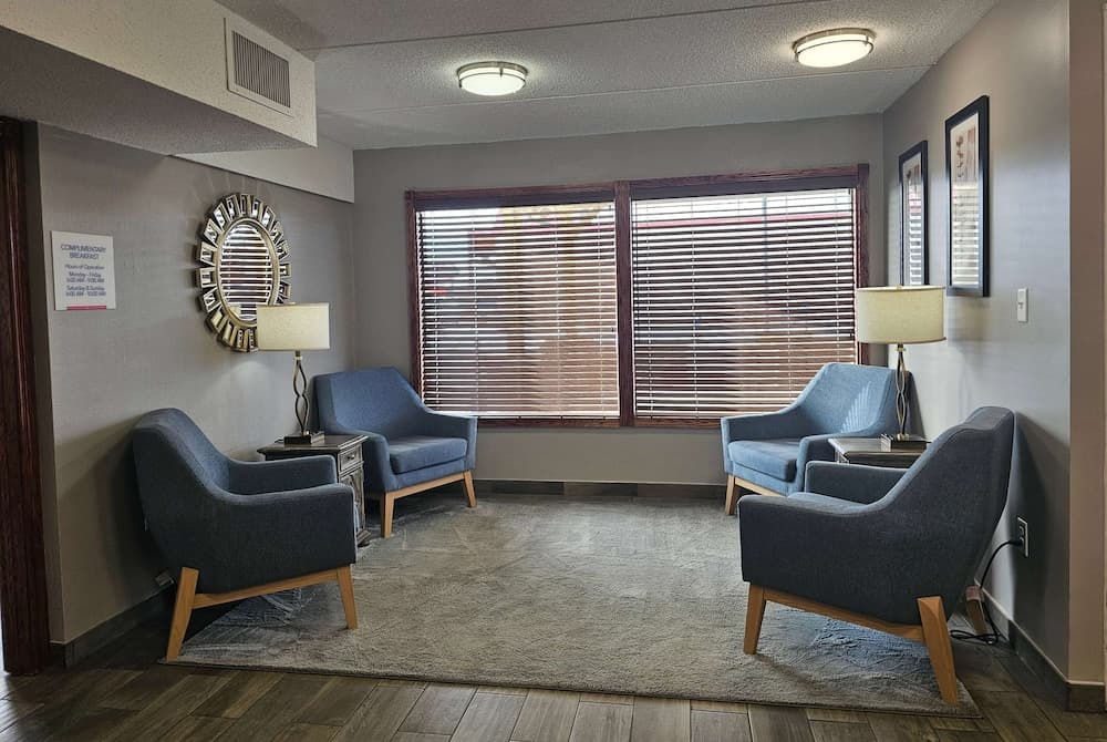 AmericInn by Wyndham Baxter Brainerd interior in Baxter, MN — gallery photo 2