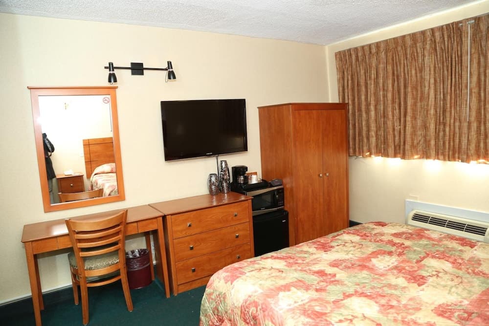 JFK Inn property views in Jamaica, NY — gallery photo 3