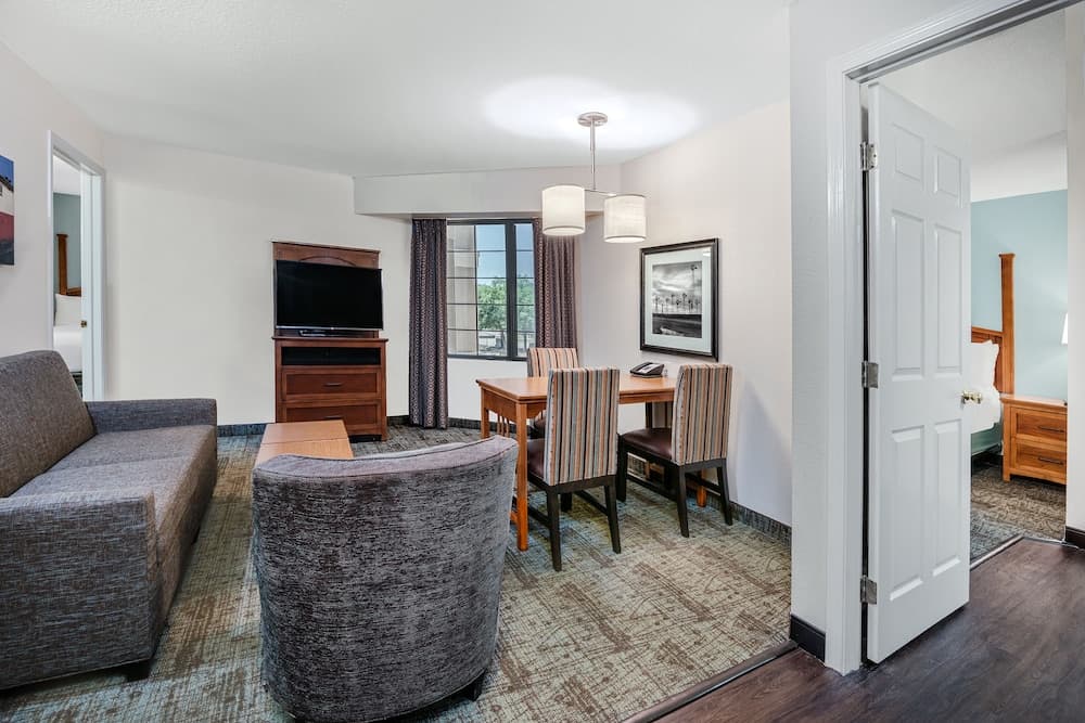 Staybridge Suites Round Rock by IHG interior in Round Rock, TX — gallery photo 2
