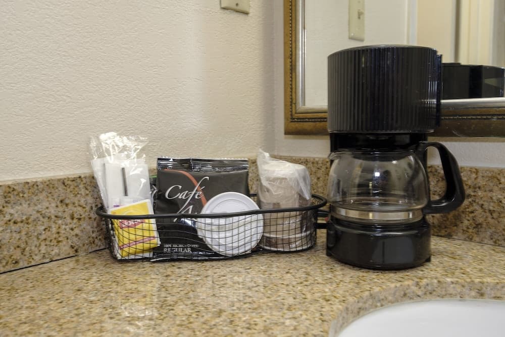 Red Roof Inn Evergreen property views in Evergreen, AL — gallery photo 3