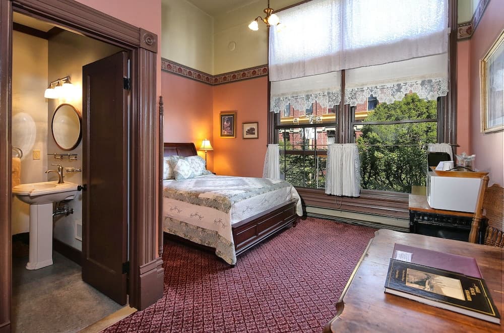 Palace Hotel Port Townsend gallery photo in Port Townsend, WA — image 7
