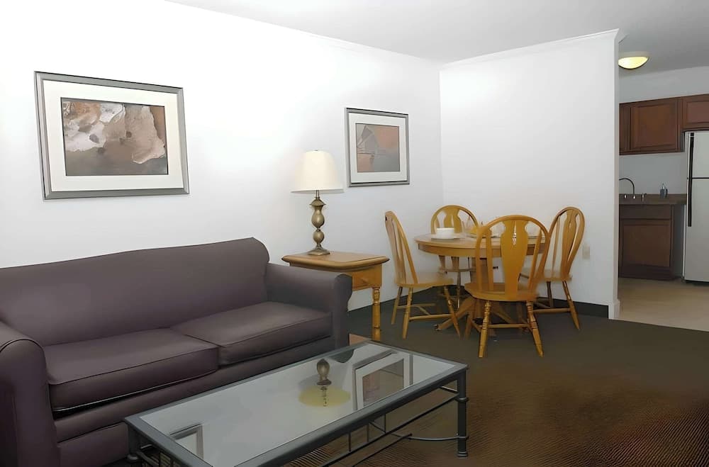 Comfort Inn & Suites property views in Livingston, MT — gallery photo 3