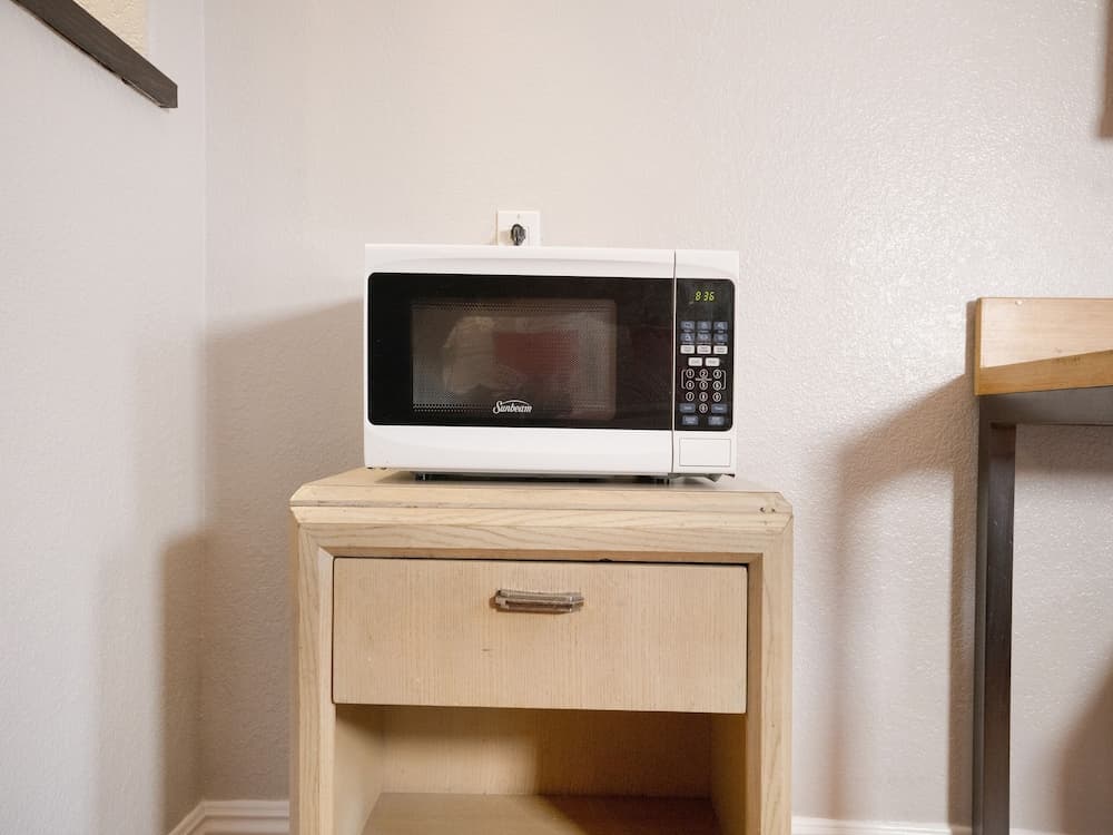 Hotel Avenida Victorville I 15 gallery photo in Victorville, CA — image 6