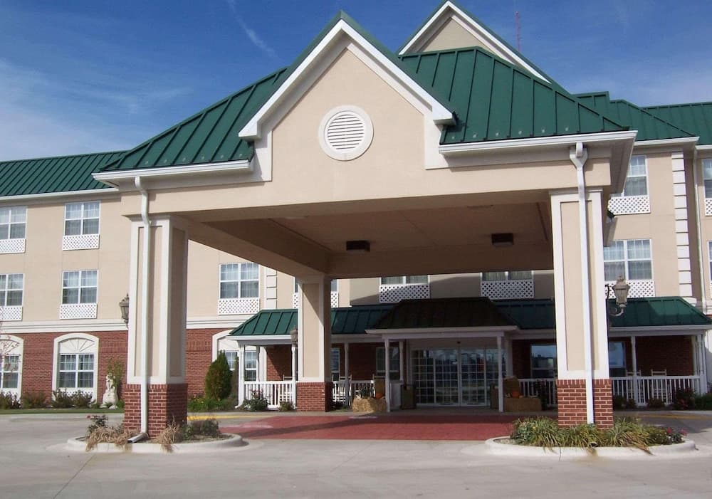 Country Inn & Suites by Radisson, Effingham, IL featured exterior or lobby in Effingham, IL — similar hotel