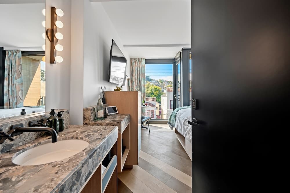 The Hotel Castro San Francisco property views in San Francisco, CA — gallery photo 3