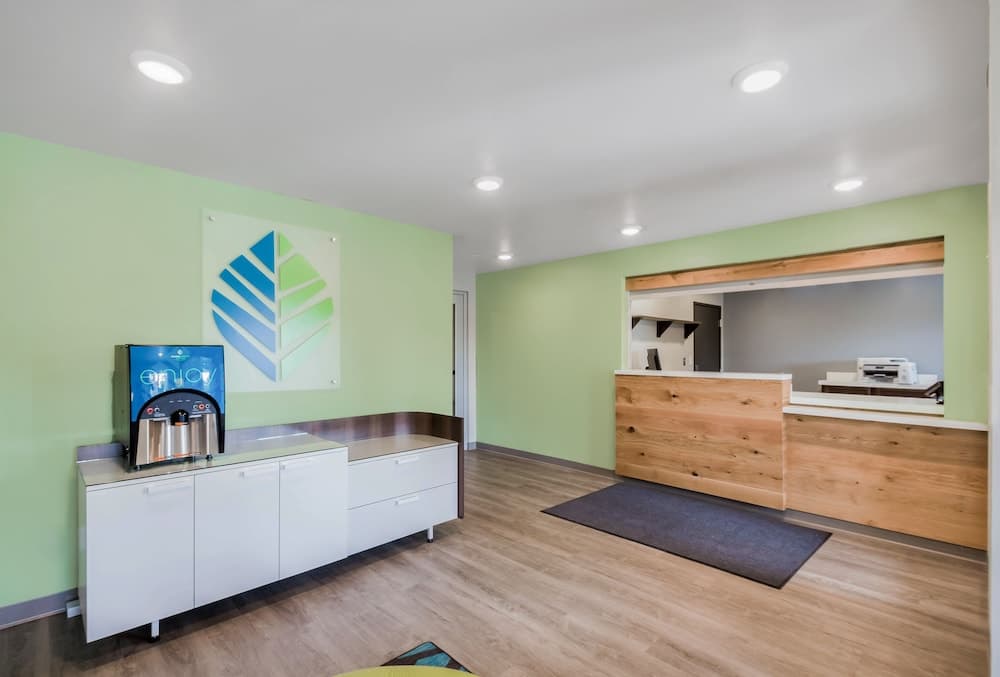 WoodSpring Suites Chicago Addison interior in Addison, IL — gallery photo 2