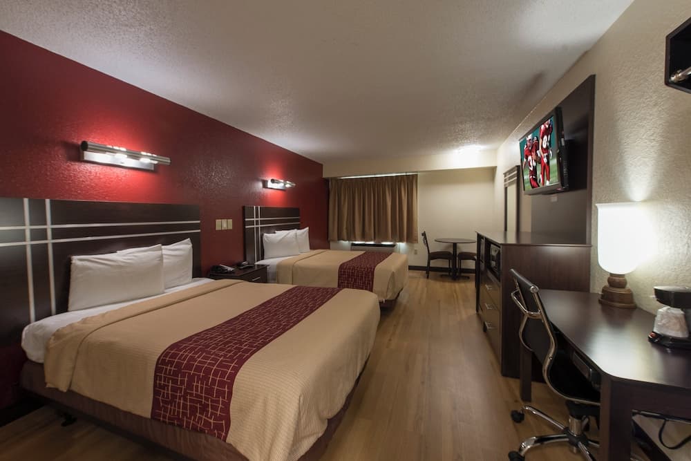 Red Roof Inn Houston - Brookhollow property views in Houston, TX — gallery photo 3