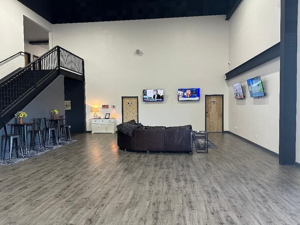 Bunkhouse Lodge featured exterior or lobby in Seadrift, TX — similar hotel