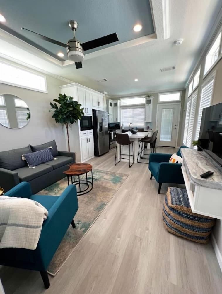 Island Oaks RV Resort property views in Glen St. Mary, FL — gallery photo 3