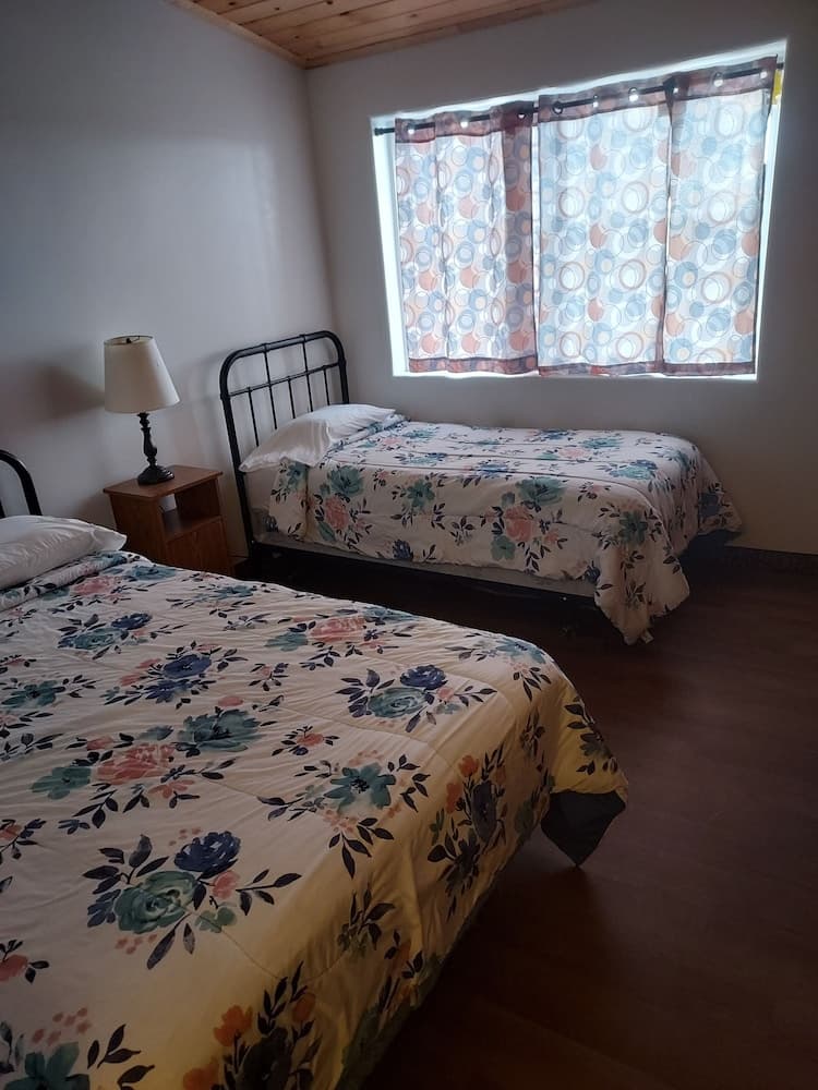The Bliss Hotel Motel property views in Bliss, ID — gallery photo 3