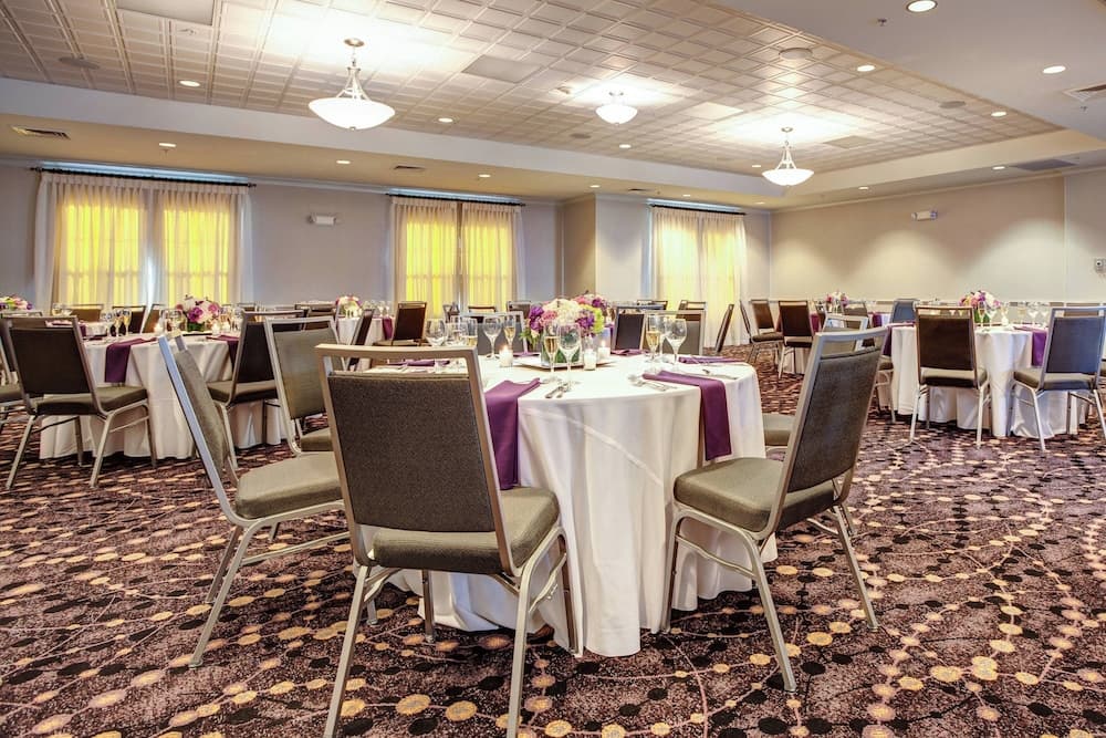 Courtyard by Marriott Hadley Amherst gallery photo in Hadley — image 10