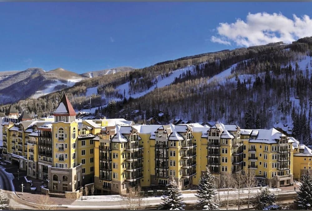 The Ritz Carlton Club 3 Bedroom Mountain View Apartment featured exterior or lobby in Vail, CO — similar hotel