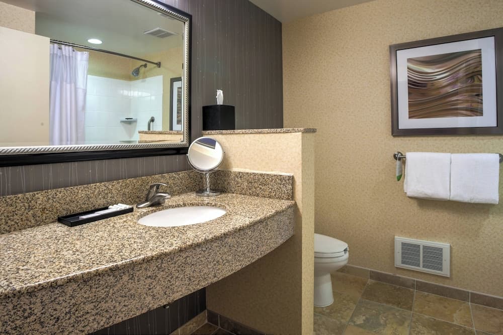 Courtyard by Marriott Hadley Amherst gallery photo in Hadley — image 29
