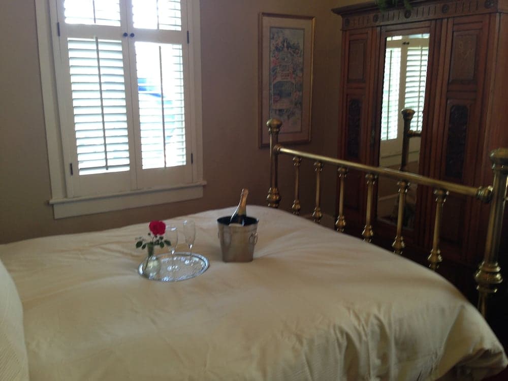 Hotel St. Helena interior in St. Helena, CA — gallery photo 2