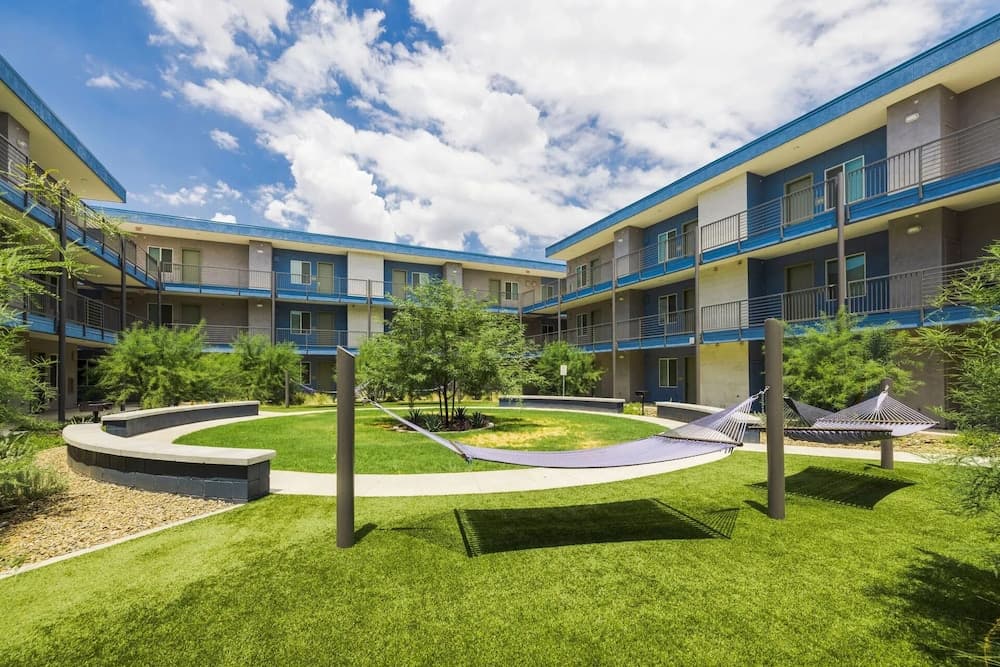Landing Apartments Glendale gallery photo in Glendale, AZ — image 31
