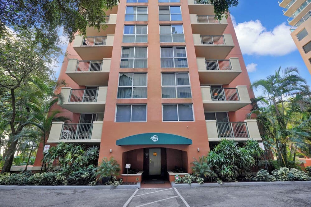 Gorgeous Spacious 2bed Bayview Apartment featured exterior or lobby in Miami, FL — similar hotel