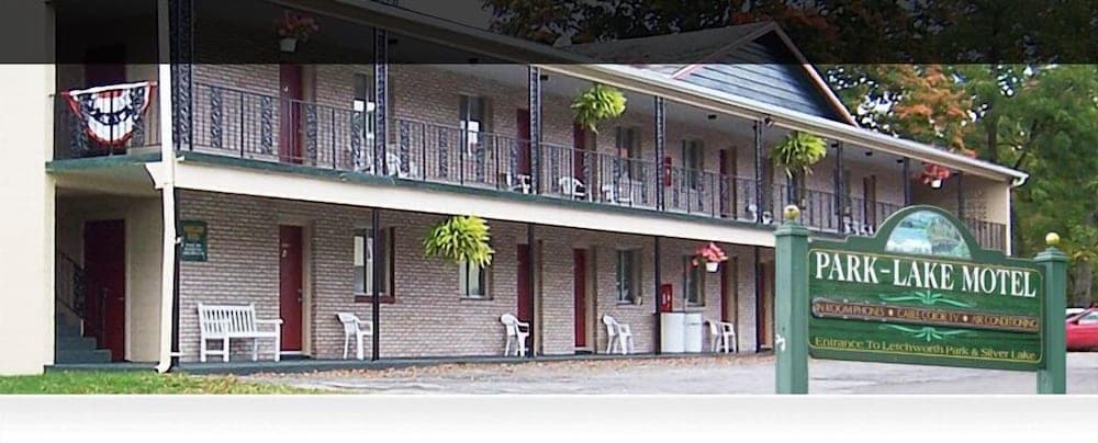 Park Lake Motel — hotel in Perry, Florida