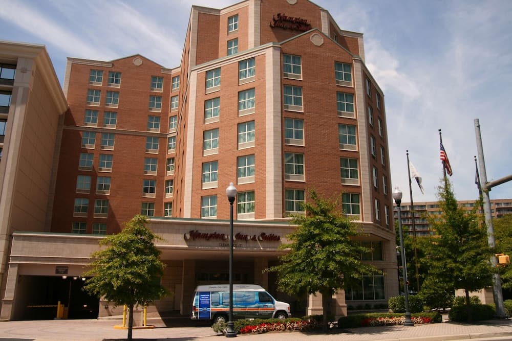 Hampton Inn & Suites Arlington Crystal City DCA — hotel in Arlington, Virginia