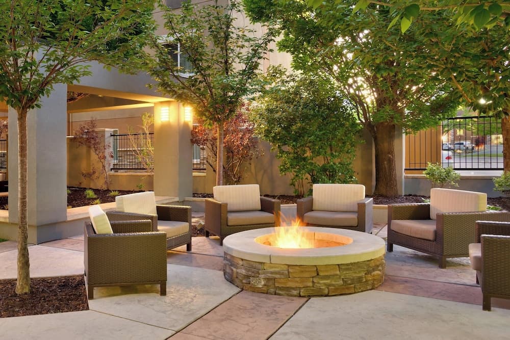Courtyard by Marriott Sandy gallery photo in Sandy, UT — image 23