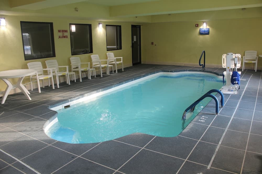 Quality Inn North Vernon near Hwy 50 property views in North Vernon, IN — gallery photo 3