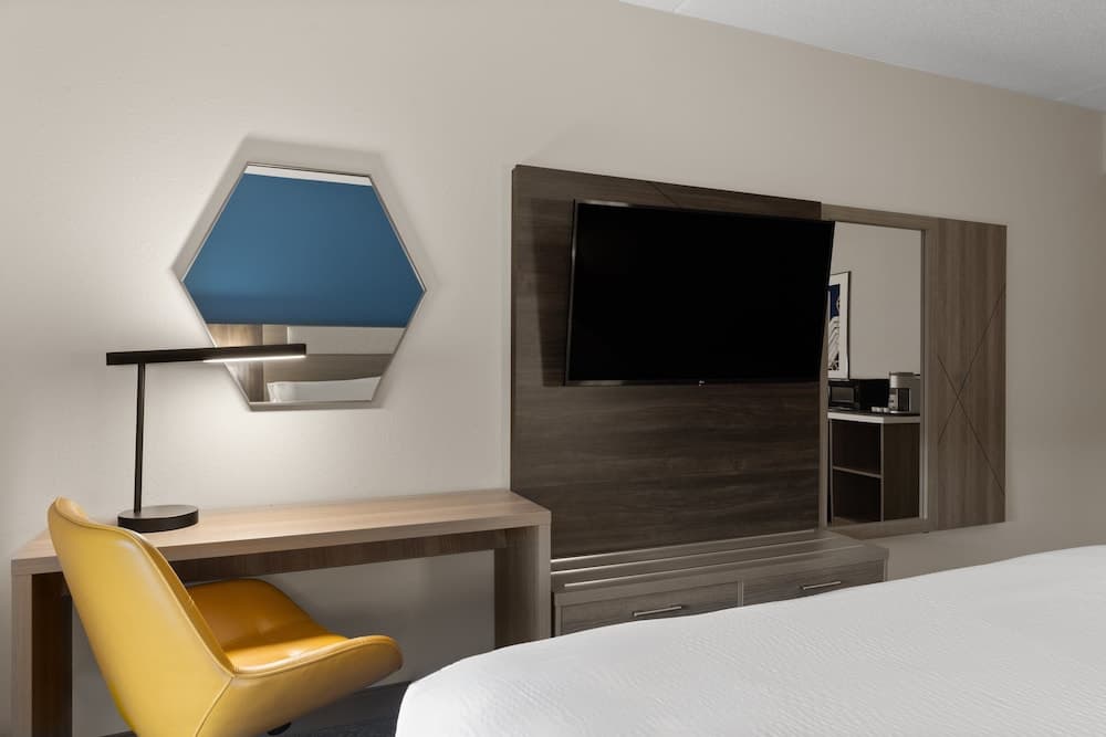 Holiday Inn Express Hotel & Suites Danbury - I-84 by IHG gallery photo in Danbury, CT — image 36