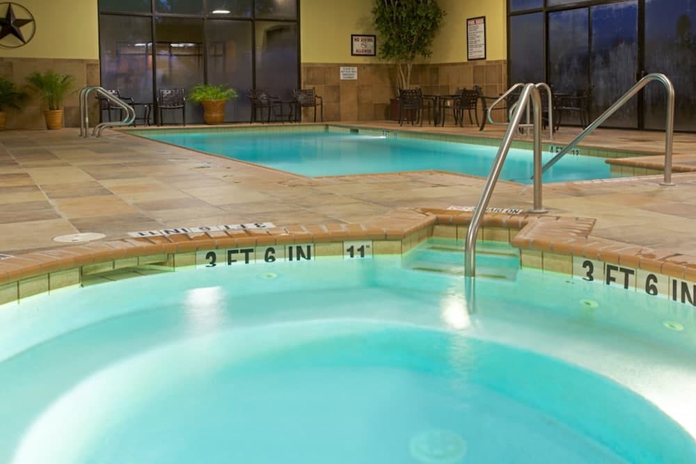 Holiday Inn Hotel & Suites Beaumont Plaza (I-10 & Walden) by IHG gallery photo in Beaumont, TX — image 35