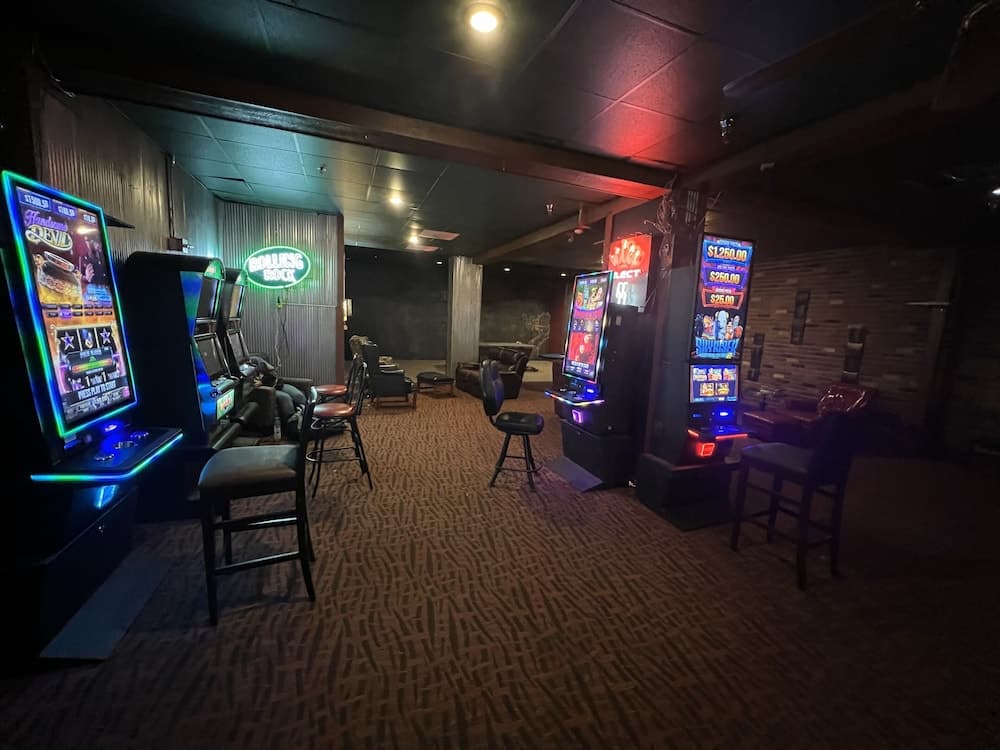 Travelodge by Wyndham Lincoln Northeast featured exterior or lobby in Lincoln, NE — similar hotel