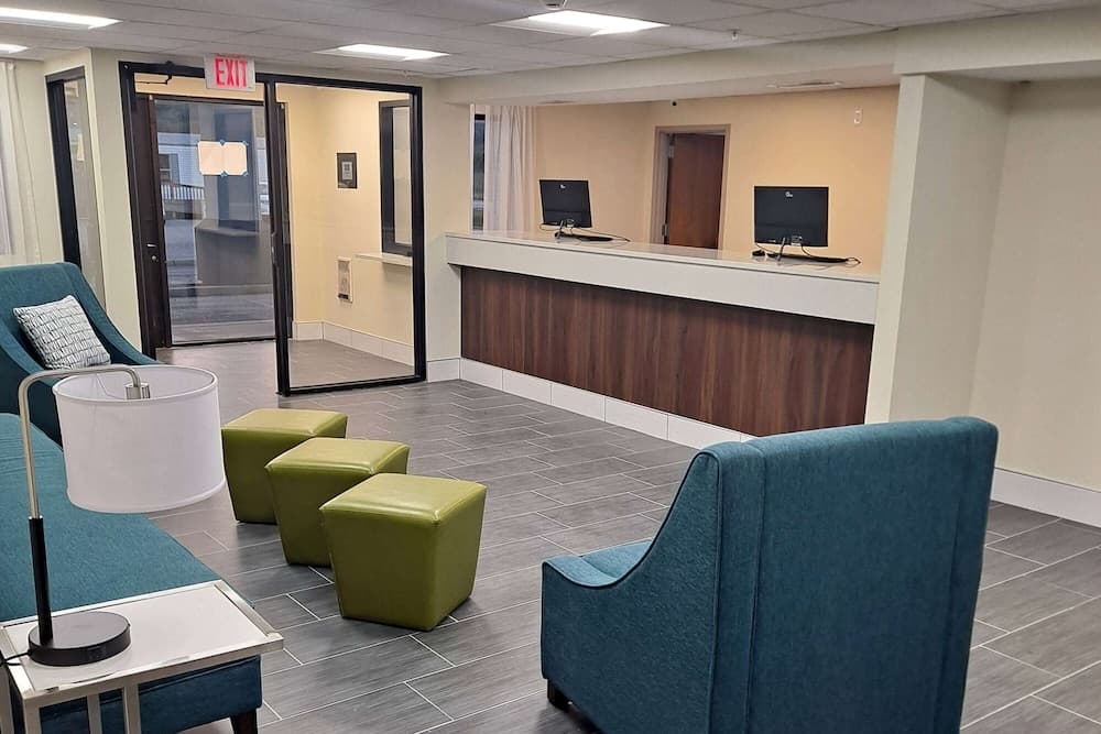 Days Inn by Wyndham Grayson property views in Grayson, KY — gallery photo 3