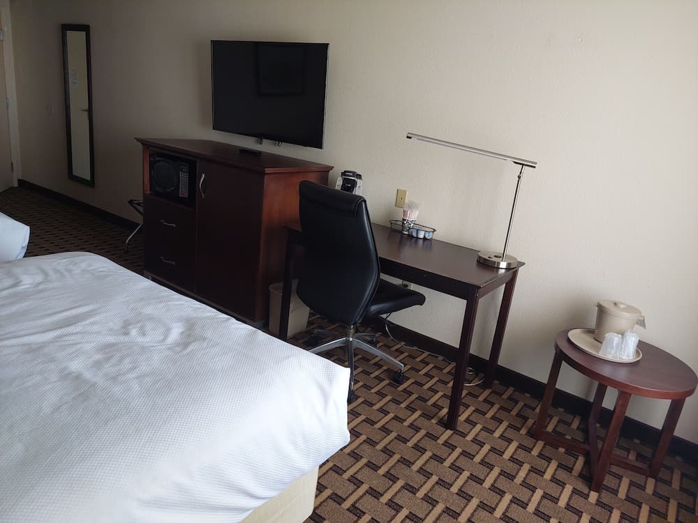 Sonesta Essential Hotels Overland Park gallery photo in Overland Park, KS — image 4