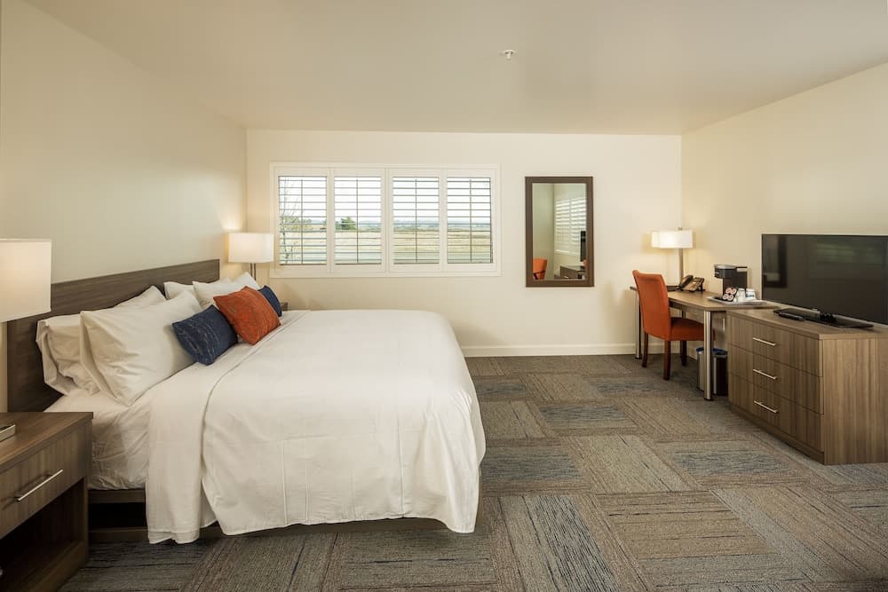 Inn At Moss Landing Point gallery photo in Moss Landing, CA — image 12