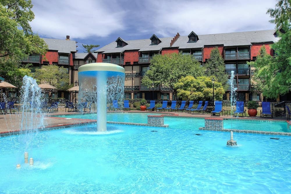 Sheraton Westport Chalet Hotel St. Louis — hotel in Maryland Heights, Missouri
