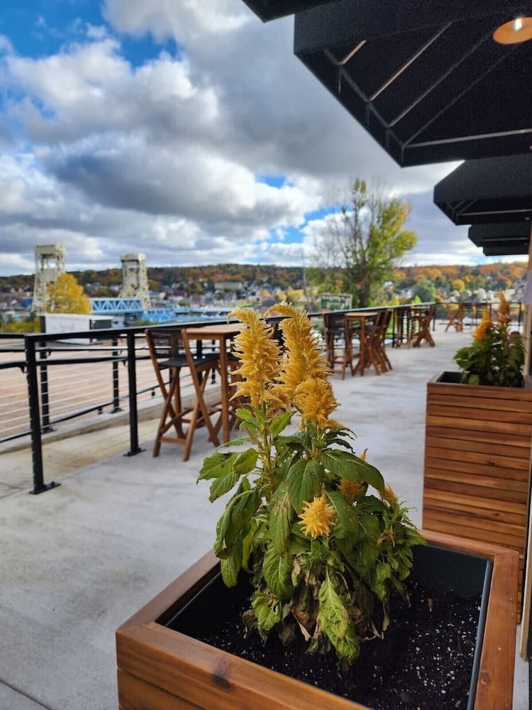 The Lodge Luxury Suites property views in Hancock, MI — gallery photo 3