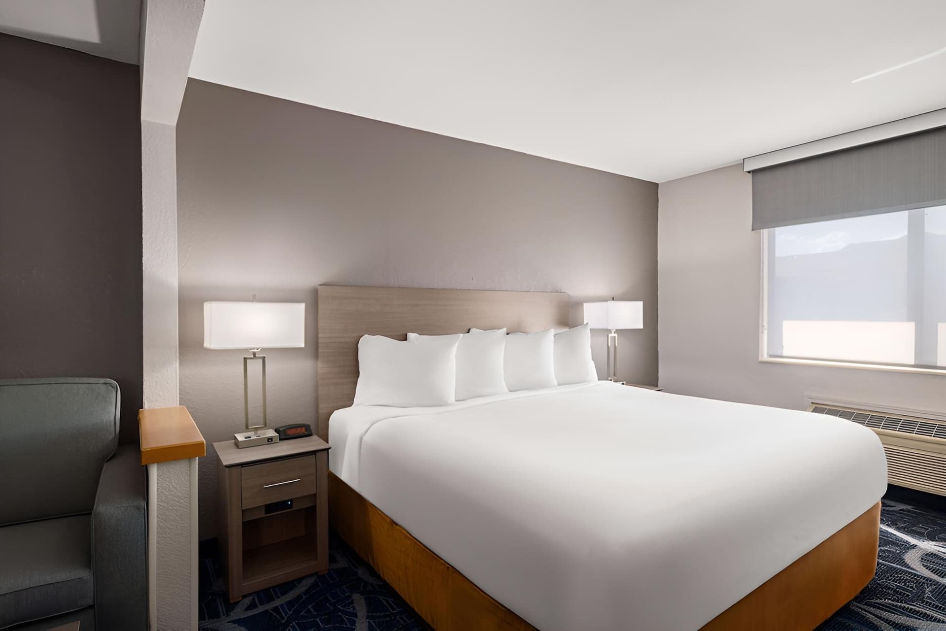 Baymont by Wyndham Waterloo interior in Waterloo, IA — gallery photo 2
