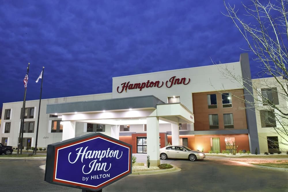 Hampton Inn Madison featured exterior or lobby in Madison, GA — similar hotel