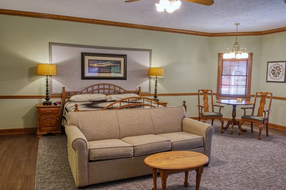 Carlisle Inn Walnut Creek gallery photo in Millersburg, OH — image 7