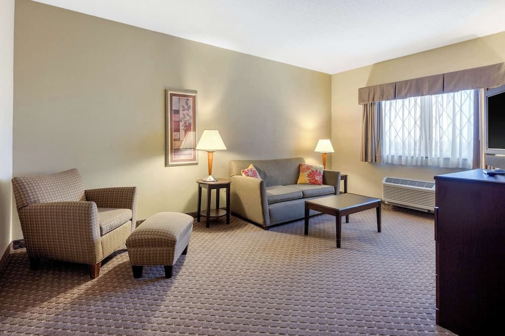 Quality Inn Smyrna property views in Smyrna, DE — gallery photo 3