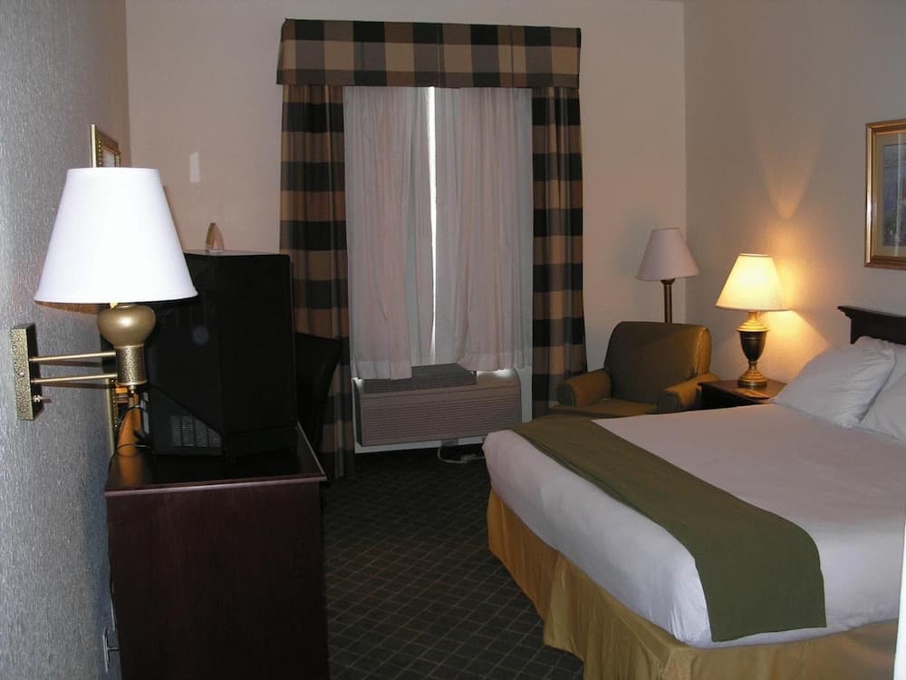 Ruskin Inn Hotel gallery photo in Ruskin, FL — image 7