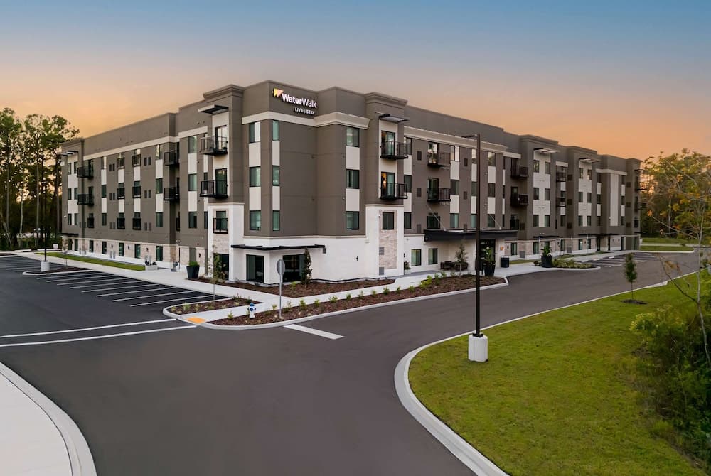WaterWalk Extended Stay by Wyndham Jacksonville Deerwood Pk featured exterior or lobby in Jacksonville, FL — similar hotel