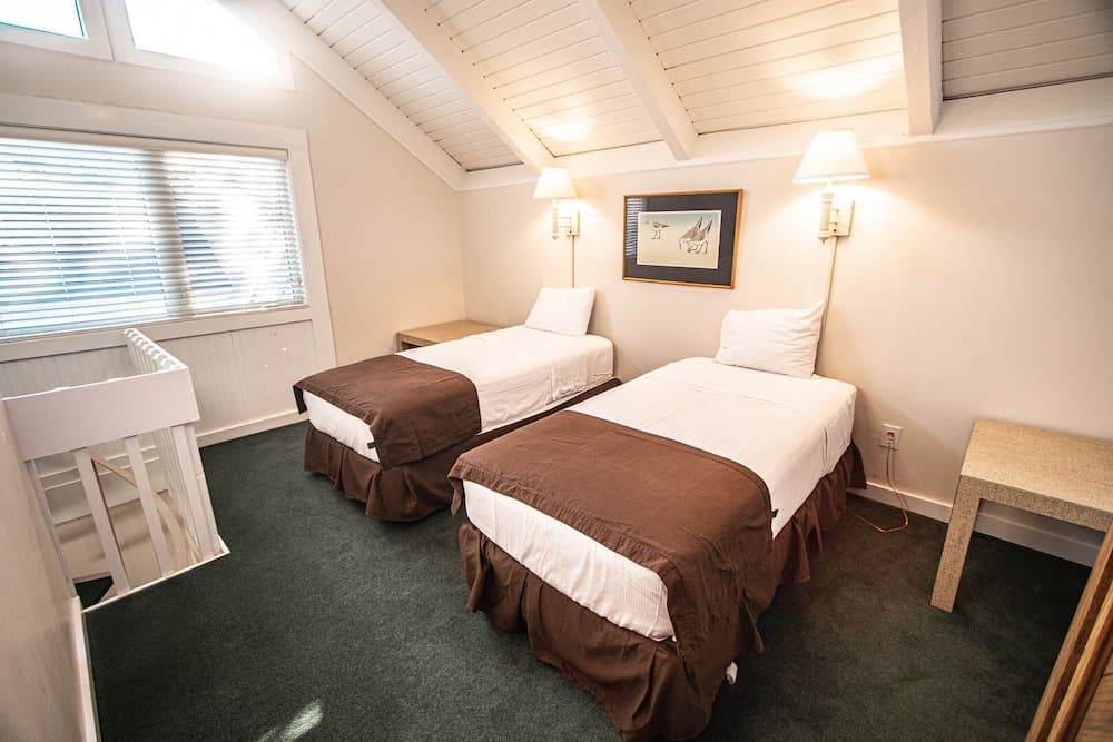 Waterwood Townhome gallery photo in New Bern, NC — image 12