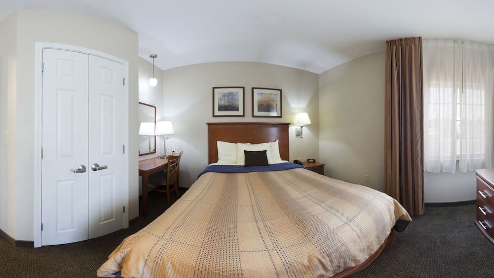 Candlewood Suites Augusta by IHG interior in Augusta, GA — gallery photo 2