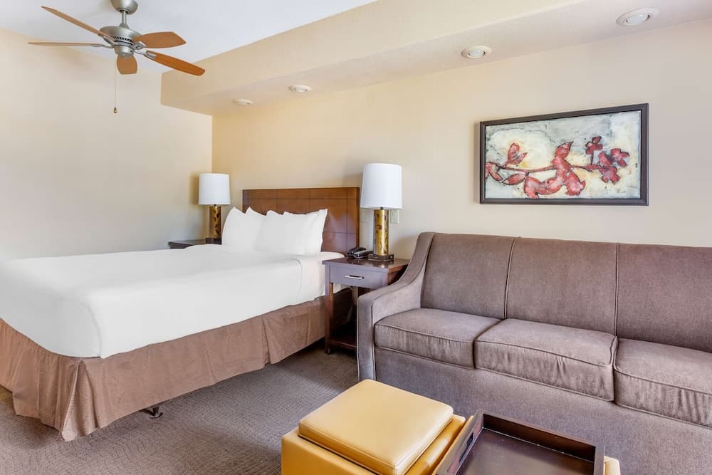 Hilton Vacation Club Ridge on Sedona property views in Sedona, AZ — gallery photo 3