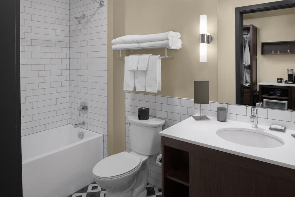 The Gordon Hotel gallery photo in Eugene, OR — image 20