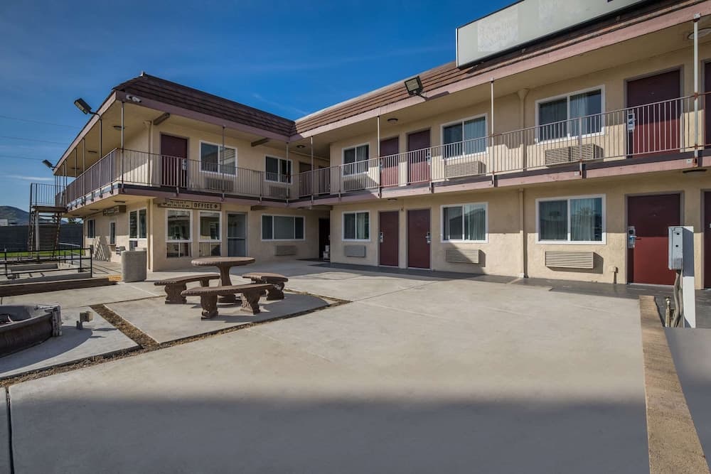 Rodeway Inn San Bernardino - Colton gallery photo in San Bernardino, CA — image 20