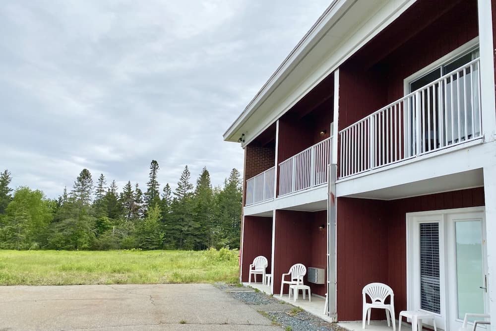 Island View Hotel Bar Harbor property views in Trenton, ME — gallery photo 3