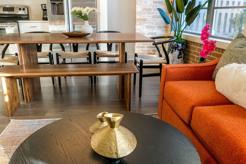 Charming 4BR Condo Steps Away from French Quarter Delights! property views in New Orleans, LA — gallery photo 3