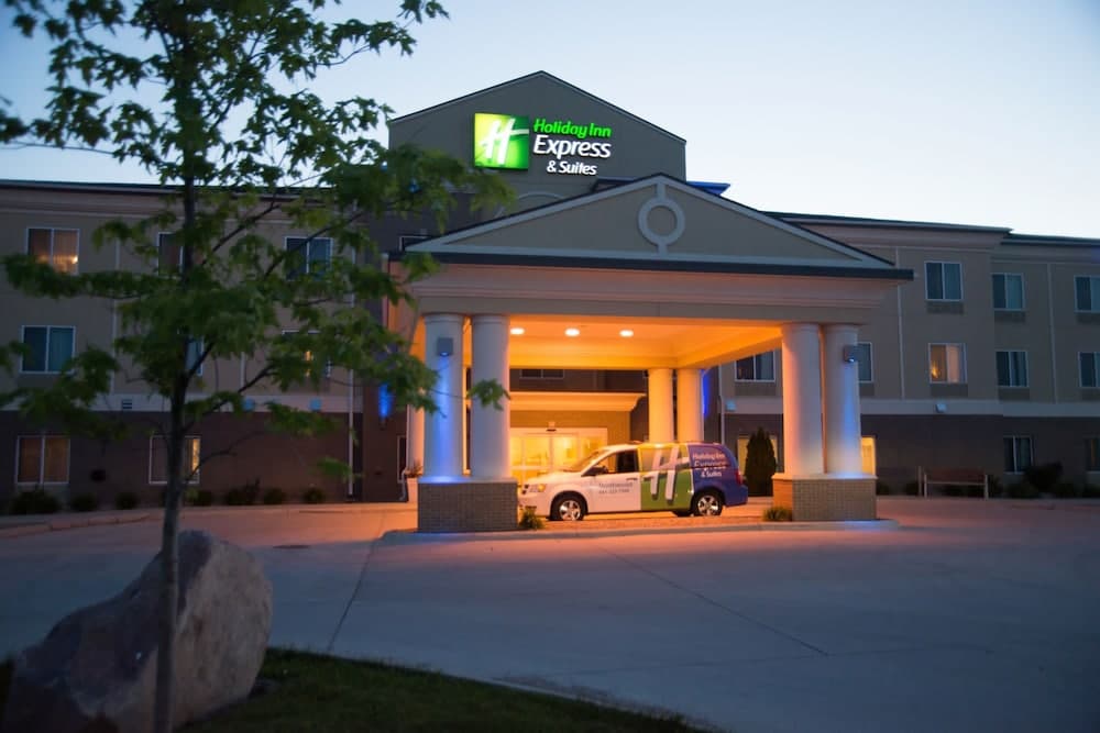 Holiday Inn Express Hotel & Suites Northwood by IHG featured exterior or lobby in Northwood, IA — similar hotel
