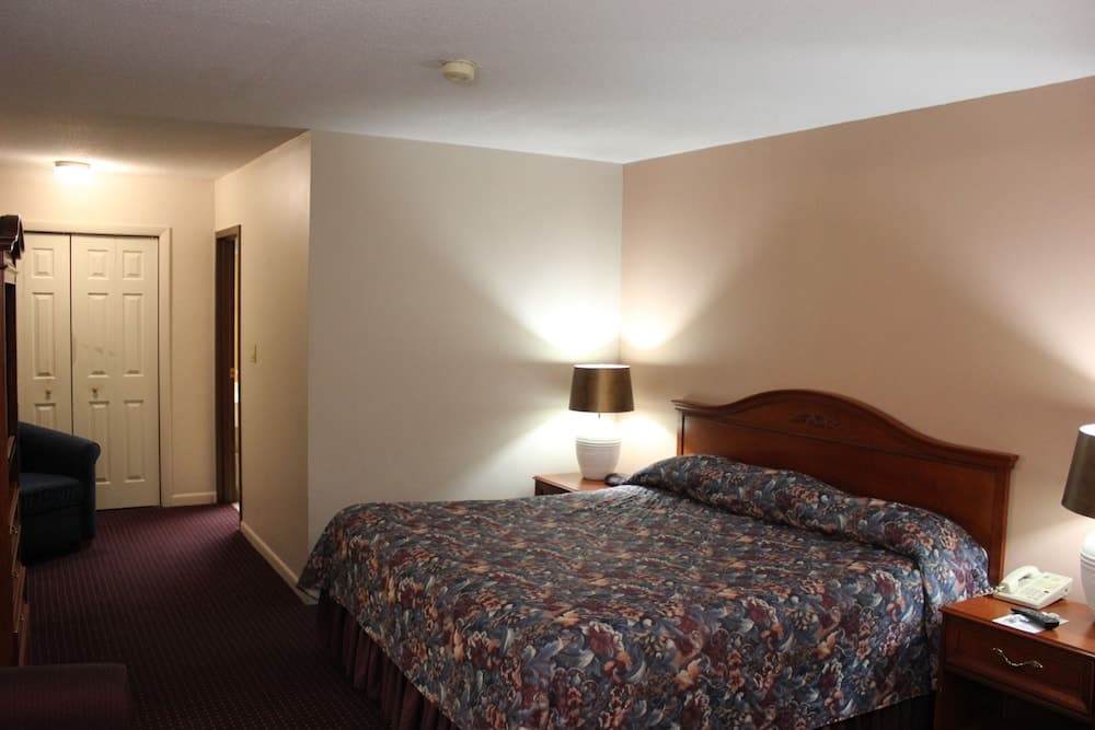 Best Western Caribou Inn interior in Caribou, ME — gallery photo 2