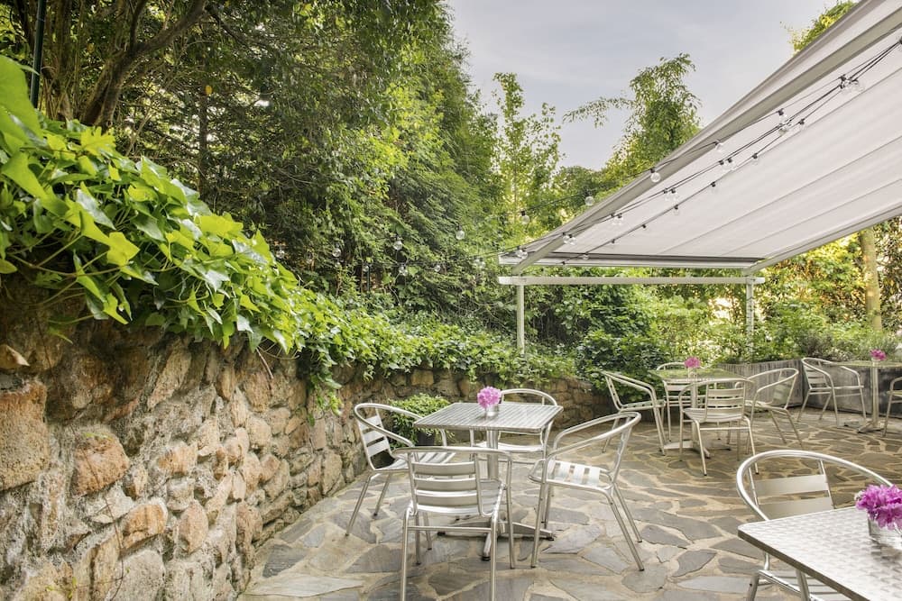 Oakhurst Inn at the University gallery photo in Charlottesville, VA — image 34